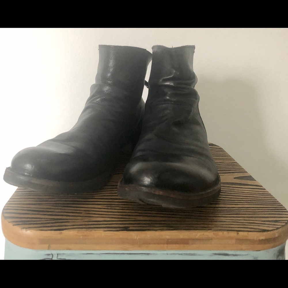 Mens boots